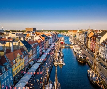 boats in Copenhagen canal